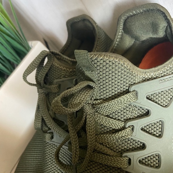 Amazon Brand Running Shoes - Picture 3 of 8